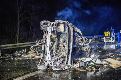 Bad Rappenau: Auto rast ungebremst in Absicherungsfahrzeug - Mehrere Tote auf der A6